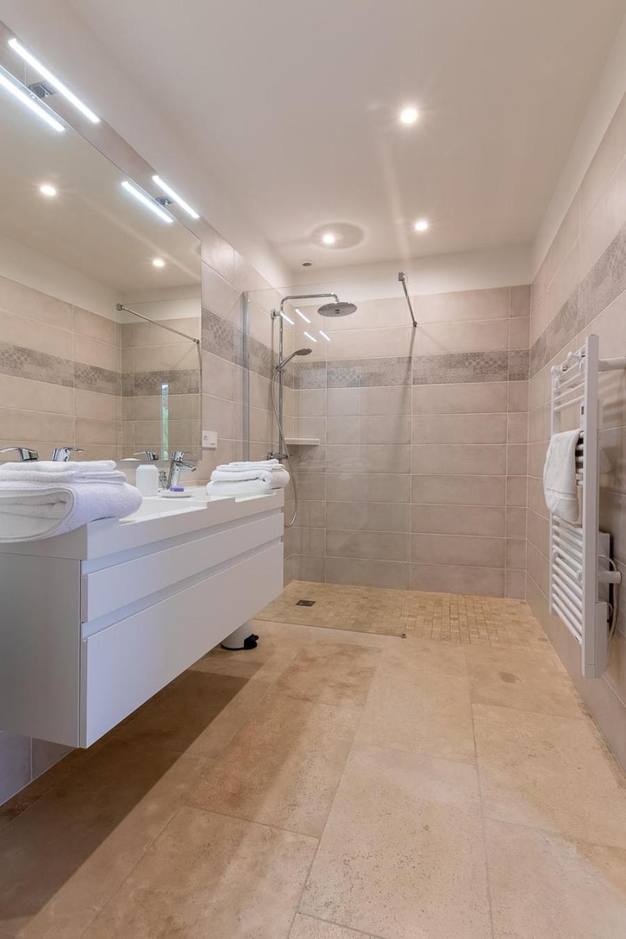 Mas Des Tourterelles Bed and Breakfast Jonquieres  Εξωτερικό φωτογραφία