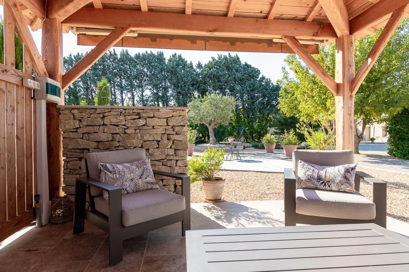 Mas Des Tourterelles Bed and Breakfast Jonquieres  Εξωτερικό φωτογραφία